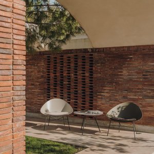 소프트 가죽 쿠션의 Leaf 디자인 체어(Arper)