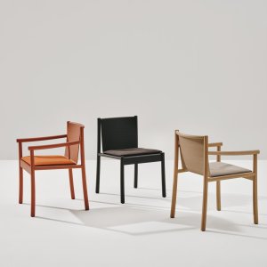 대기 공간의 팔걸이 있는 Kata Chair
