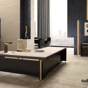 Bellagio 책상의 다리와 상판 사이에 자리한 황동색 스틸 링, I Rovereschi