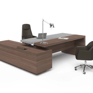 Estel Ducale의 서비스 캐비닛, top access를 열어 드러난 배선