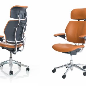 넥레스트 없는 Humanscale Freedom 작업용 버전