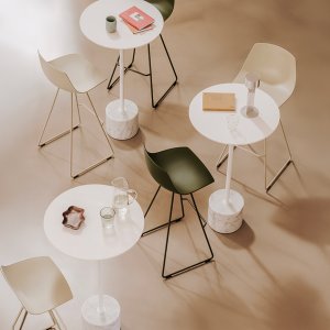 스틸 와이어 슬레드 베이스의 Miunn 스툴