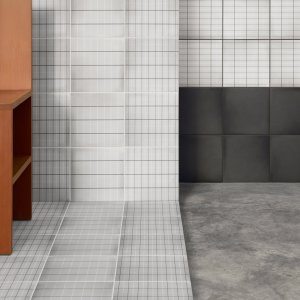 반두이센이 디자인한 Aurore Light Blue Grid S 샤워 벽
