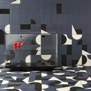 회의실의 Puzzle 벽면