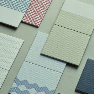 Mutina Tape 컬렉션의 Base White 타일