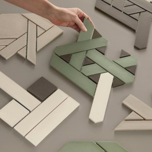 Weaving으로 마감한 리셉션 벽
