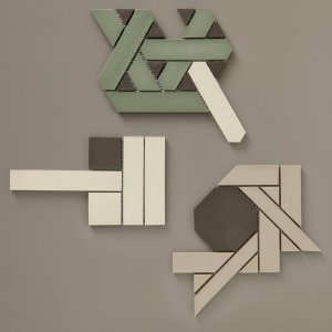 Cream 색 전체 착색 자기질 소편